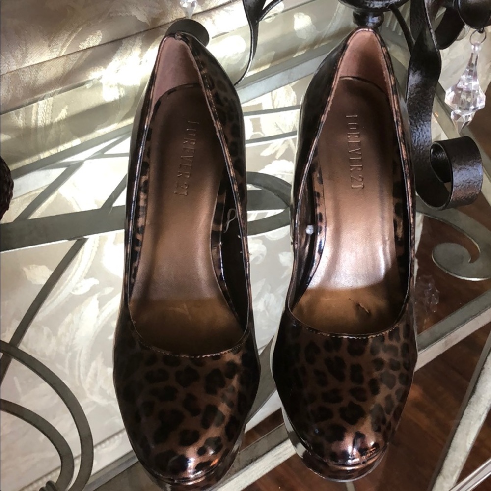 Shoes - Picture 6 of 6